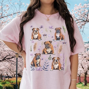 English Bulldog Shirt Bulldog Gifts Bulldog Mom Bull Dog Mama Wild Flower Cottage Core T-Shirt Bulldog T Shirt English Bulldog Lover Gift