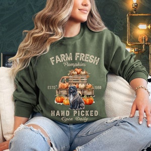 Vintage Newfoundland Sweatshirt Halloween Shirt Newfoundland Sweater Newfoundland Shirt Newfoundland Gifts Halloween Dog Newfoundland Mom