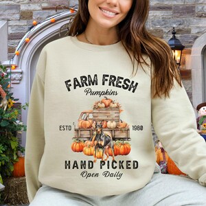 Vintage Doberman Sweatshirt Halloween Sweatshirt Doberman Sweater Doberman Shirt Doberman Gifts Halloween Doberman Mom Halloween Dog Shirt