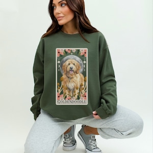 Pull Goldendoodle Pull Golden Doodle Sweatshirt Goldendoodle Pull carte de tarot Doodle cadeaux Sweatshirt tarot Chemise tarot Goldendoodle