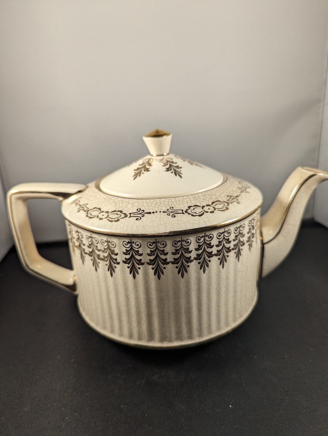 Vintage Sadler Staffordshire England Teapot Cream Ivory Gold Trim 3095