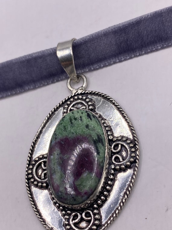 Vintage Green Ruby Zoisite Pendant Necklace | Sto… - image 4
