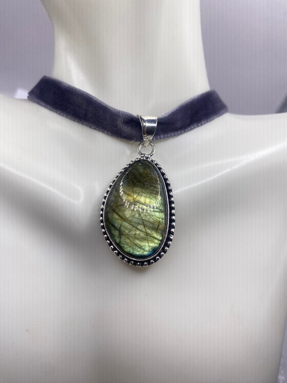 Vintage Labradorite Pendant Necklace | Stocking S… - image 4