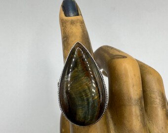 Vintage Tigers Eye Statement Ring | Size 7 | Gift for Her | Stocking Stuffer | Present for Wife | Statement Jewelry