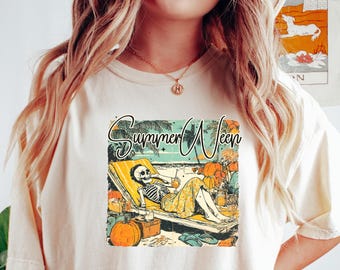 Camisa de esqueleto de verano, cómoda y divertida camisa playera de esqueleto de verano, camisa de Halloween con ambiente veraniego, regalo espeluznante para amantes de Halloween de verano.