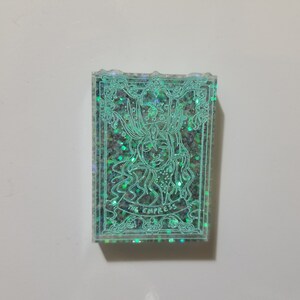 Aimant de carte de tarot scintillant translucide - L'impératrice