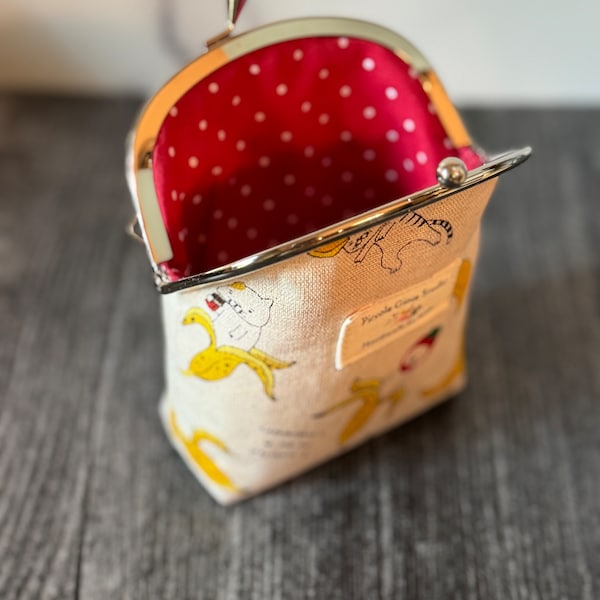 Cat coin purse, Japanese Cat fabric coin purse, kawaii small bag, Coin purse with metal frame