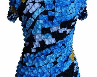 Magic Popcorn Top, Bubble Shirt, Crinkle Top fits Up To XL Wrinkle Free Comfortable Easy Care
