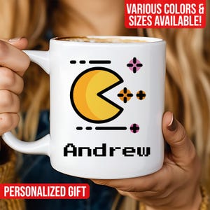 Mug Pac Man personnalisé, mug nom personnel vintage Pac Man, cadeau pour les fans de gamer vintage, mug jeu vidéo café thé, mug Pac Man cadeau pour lui et elle