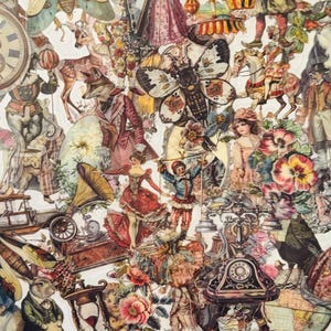 Pu&ograve; includere: Un collage di illustrazioni in stile vintage con un orologio, una farfalla, un cervo e figure in abiti d'epoca. L'opera d'arte incorpora elementi floreali e un grammofono, con una tavolozza di colori caldi.