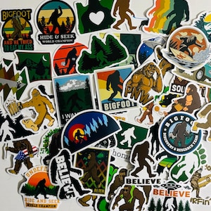 Paquete de 10, 20 o 50 pegatinas de Bigfoot y Sasquatch para planificadores, diarios, decoraciones, recompensas, suministros para fiestas, regalos y mucho más.