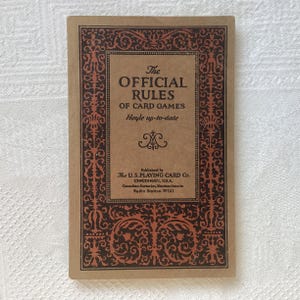Hoyle Official Rules of Card Games, 1926 29th edition, soft cover book, Art deco cover, Radio station WSAI Cincinnati Ohio