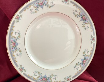 Royal Doulton Juliet 8&quot; 20cm Salad Plate Romance Collection Fine Bone china from England 1981 vintage