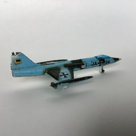 Lintoy F-104A STARFIGHTER 戦闘機 Buy Lintoy F-104A Starfighter Die Cast Metal, German Decals