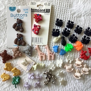 Vintage 50 Novelty buttons mixed lot, Animals, slippers, train, tow truck ducks