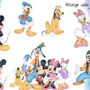 Può includere: Clipart ad acquerello con Topolino, Minnie, Paperino, Paperina, Pluto e Pippo. I personaggi sono raffigurati nei loro abiti classici, con colori vivaci e uno stile stravagante. È incluso anche il testo "Mickey and Friends Watercolor Clipart".