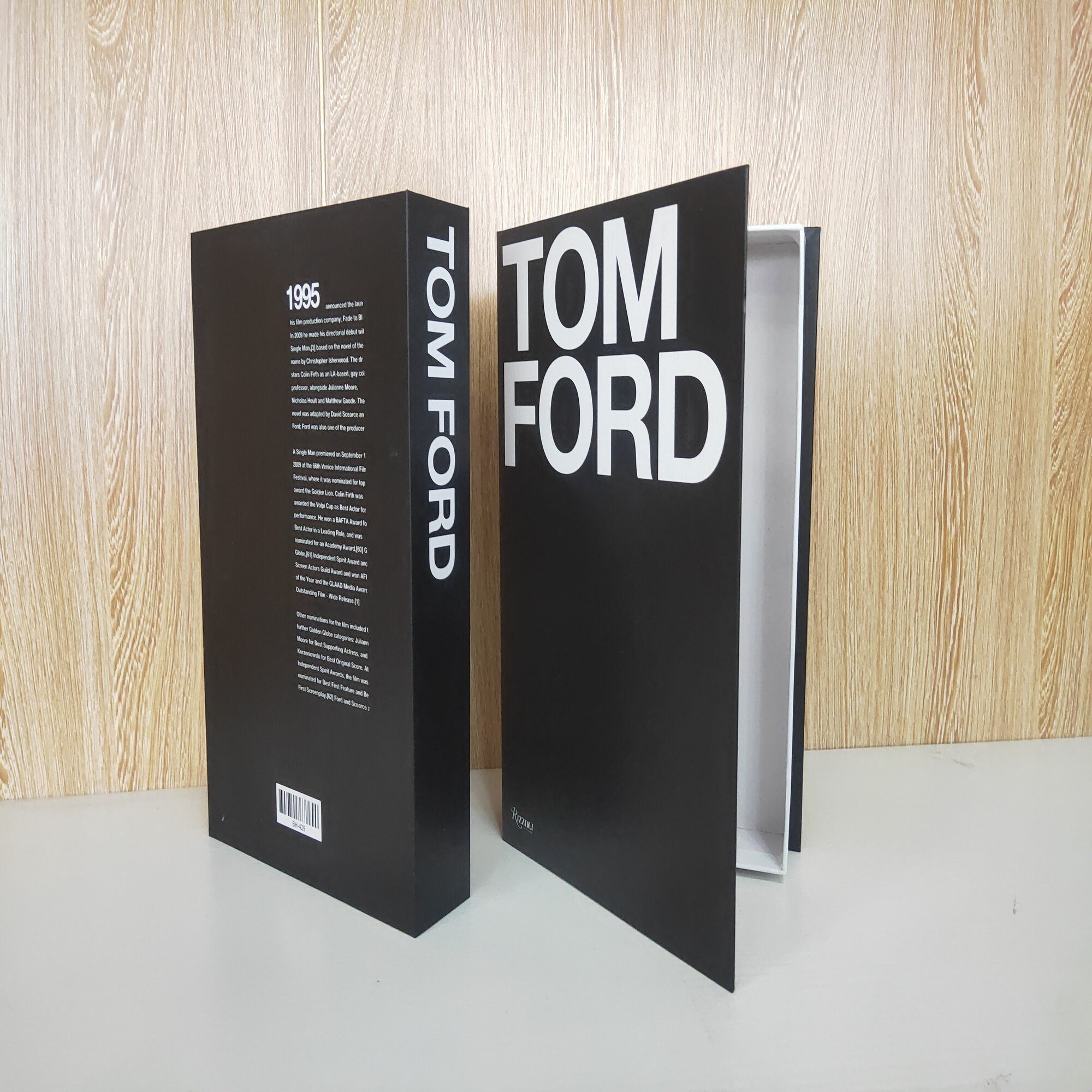 Tom Ford Coffee Table Collector Book – Edit Consignment & Boutique