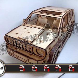 Puede incluir: Un kit de modelo de madera de un Jeep Wrangler. El modelo está sin montar y está hecho de madera contrachapada cortada con láser. El kit incluye todas las piezas necesarias para construir el modelo, así como instrucciones. El modelo es una excelente manera de aprender sobre la carpintería y crear una pieza única y decorativa para su hogar.