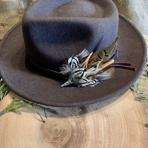 Pheasant feather hat pins and brooches image 5