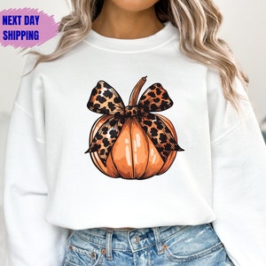 Retro Halloween Coquette Sweatshirt, Halloween Pumpkin Bow Hoodie, Vintage Halloween Pumpkin Coquette, Cute Fall Sweater, Spooky Season