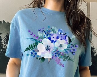 Maglietta botanica Comfort Colors: Maglietta con giardino di fiori selvatici