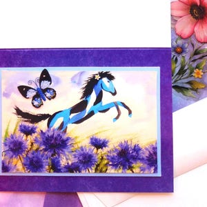 Cartão de felicitações original com tema de cavalo. Aniversário, amizade, agradecimento. Presente de papelaria para cavalo. Cartão com estampa de cavalo em aquarela.