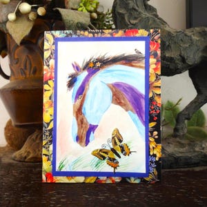 Pferd Grußkarte Original. Westernpferdekarte Briefpapier Geschenk. Geburtstagskarte, Danke, Pferd. Pferdeportrait mit Schmetterling als Postkarte.
