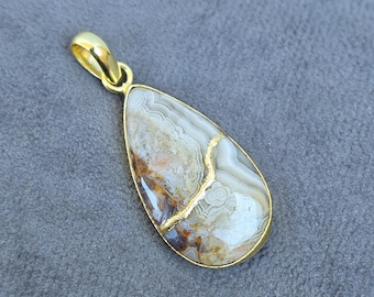 Kintsugi Agate Necklace: 22k Gold-Plated Japanese Art Jewelry