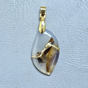 Kintsugi Agate Necklace: Gold Leaf Gemstone Pendant, Handmade Jewelry