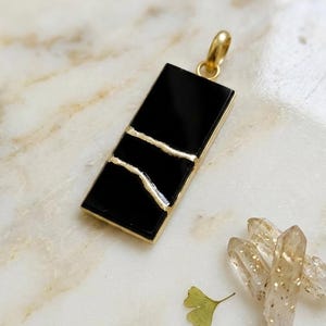 Black Onyx Kintsugi Necklace – Rectangular 35x15mm Pendant in Gold Plated