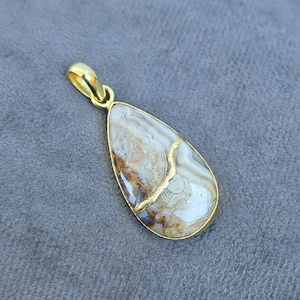 Kintsugi Agate Necklace: 22k Gold-Plated Japanese Art Jewelry
