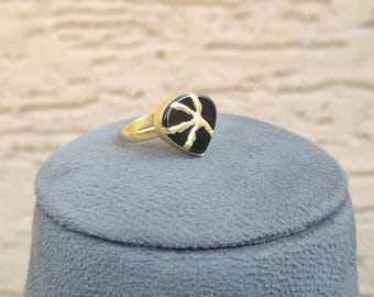 Kintsugi Black Onyx Ring: 22k Gold Plated Statement Jewelry (15x15mm)