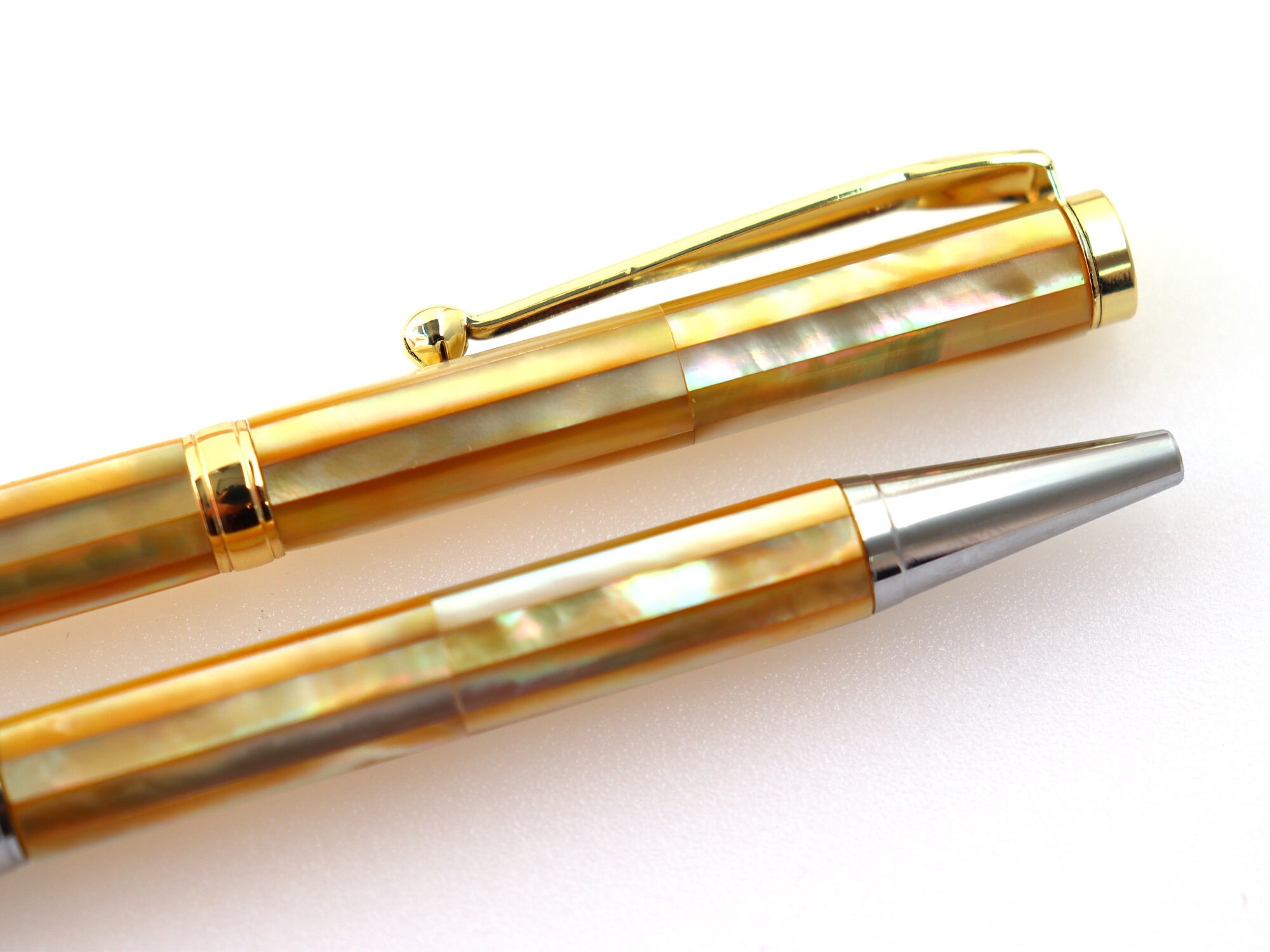 Mother of Pearl Shell Ballpoint Pen, Seashell Rollerball Pen, Natural ...