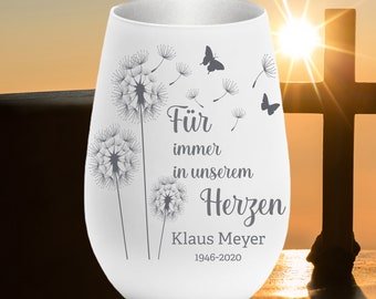 Trauerlicht - Für immer in unserem Herzen Gravur mit Namen und Datum - Gedenklicht Erinnerungslicht Grablicht Trauergeschenk Teelichthalter