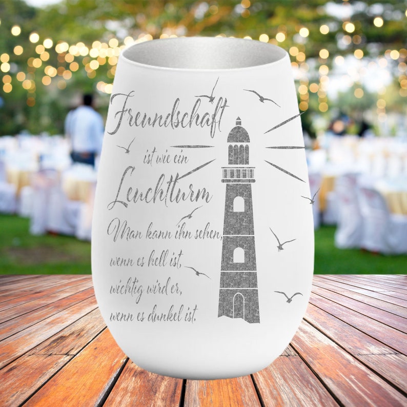 Geschenk für Freunde Freundin Freund Einweihungsgeschenk Partygeschenk mit Leuchtturm und Feundesspruch gute Freunde maritim weiß/silber