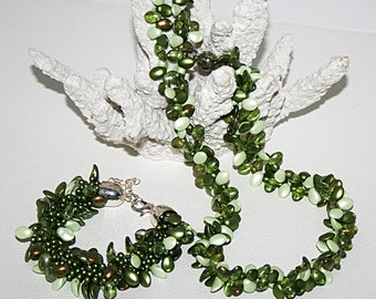 pearl necklace , pearl necklace and bracelet , jewelry set , pearl jewelry , bridesmaid jewelry , green pearl necklace