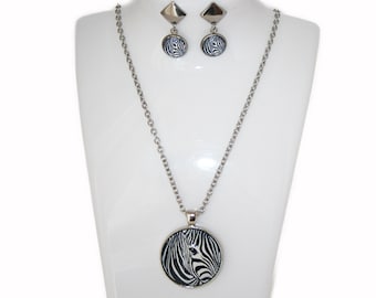 Zebra Jewelry Set – 2-piece | Cabochon Necklace and Earrings | Safari Animal Motif | Handmade