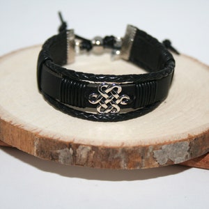 Personalized Bracelet / Leather Bracelet / Friendship Bracelet / Celtic Knot Bracelet / Gift for Her / Leather Bracelet Women