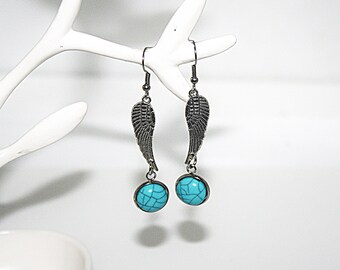 Earrings with pearls , dangling earrings , dangling earrings , silver earrings , dangling earrings , modern earrings , pearl earrings