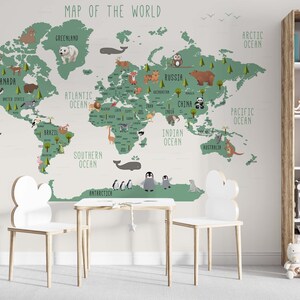 CARTA DA PARATI CON MAPPA VERDE. Carta da parati per cameretta dei bambini con mappa del mondo. Murale per cameretta dei bambini con mappa del mondo e animali. Poster con mappa del mondo. Decorazione per cameretta dei bambini