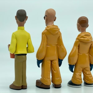 Classic Cartoon Style Breaking Bad Action Figure Cooking Clothes Walter Jesse and Gustavo Resin Model Miniature Figurines Desktop Decoration image 3