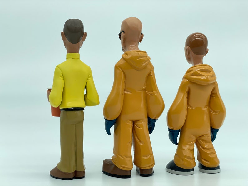 Classic Cartoon Style Breaking Bad Action Figure Cooking Clothes Walter Jesse and Gustavo Resin Model Miniature Figurines Desktop Decoration image 3