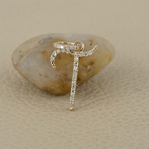 Sólido 14k oro inicial T colgante pavimentar joyería de diamantes alfabeto encanto colgante 20X10 MM nuevo diseño unisex pequeño colgante joyería hecha a mano nuevo