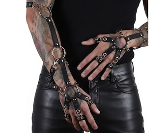 Ungewöhnlicher Herren Hand und Arm Harness - Elastisch und Ring Detail - Rave Outfit - Rave Accessoire - Clubwear
