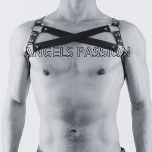 Men&#39;s Leather Chest Harness - Handcrafted Bulldog Harness - Plus Size Options - Leather Outfit for Men