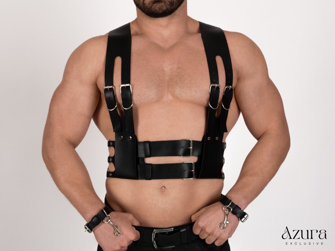 Men #39 s Handcrafted Leather Cage Chest Harness Handcuffs Plus Size