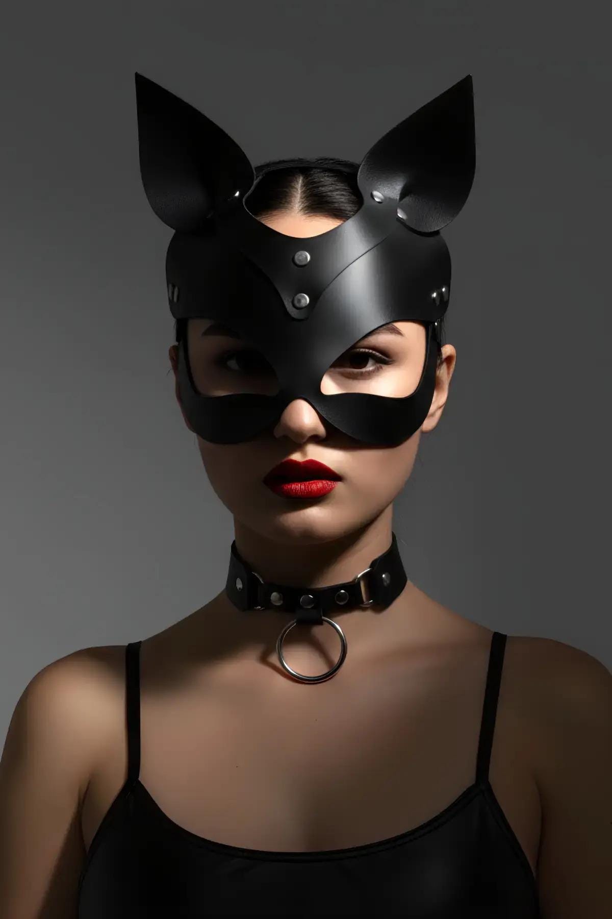 Maschera per Gatti in Pelle PU con Nappe A Catena per