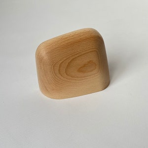 Hölzernes schwebendes Regal, kleines Holz Wandregal, Mini Holzregal, Ausstellungsregal, Regal für Pflanzen & Dekor, Housewarminggeschenk (mod.5, ord) Beech