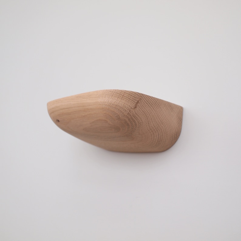 Hölzernes schwebendes Regal, kleines Holz Wandregal, Mini Holzregal, Ausstellungsregal, Regal für Pflanzen & Dekor, Housewarminggeschenk (mod.5, ord) Bild 10