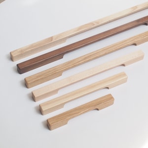 Wooden cabinet handles, line cabinet pulls, wooden drawer pulls, handles for dresser, wardrobe, kitchen cabinet (mod. 22, ord)